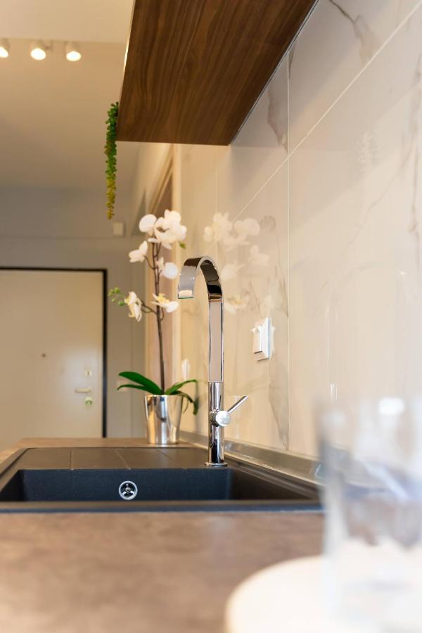 Cozy Modern Apartment Inside The City Center Thessaloniki Buitenkant foto